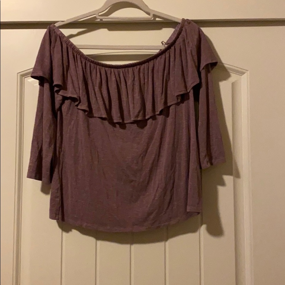 American Eagle Women's Top Off Shoulder SizeLarge